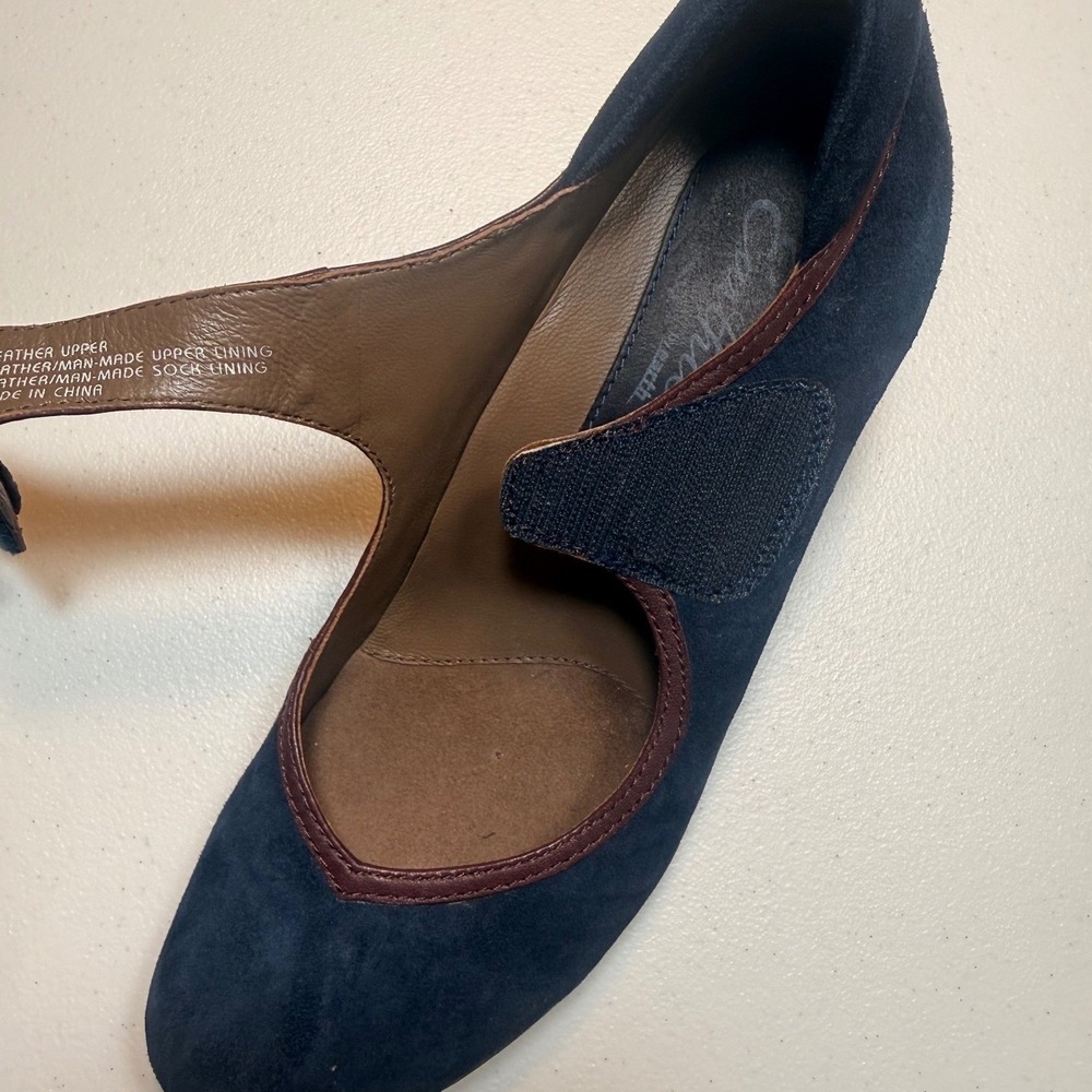 Earthies Navy Suede Mary Jane Comfort Heels Women's Size 7.5 - Picture 12 of 14
